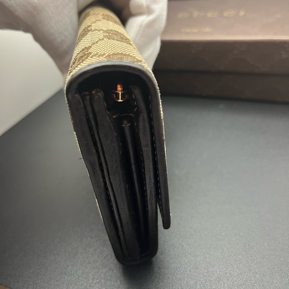 Gucci GG Supreme Canvas Heart Logo Continental Wallet (COA Included) - Picture 4 of 8